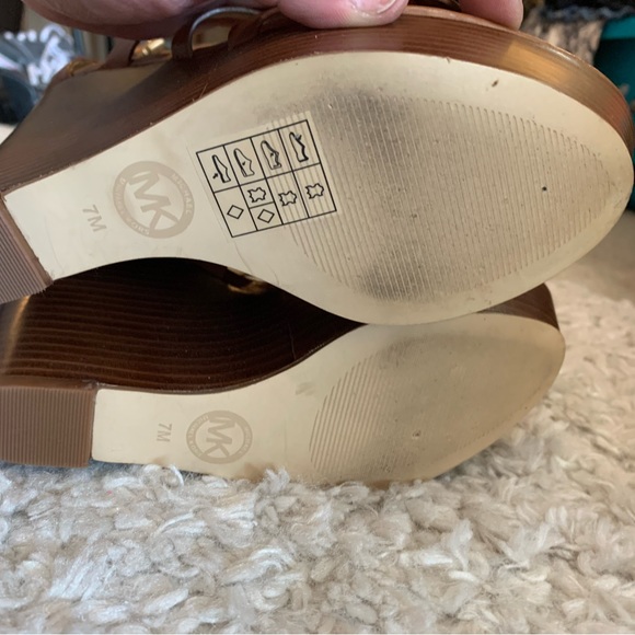 Michael Kors sandals. New. Size 7. - Picture 4 of 6